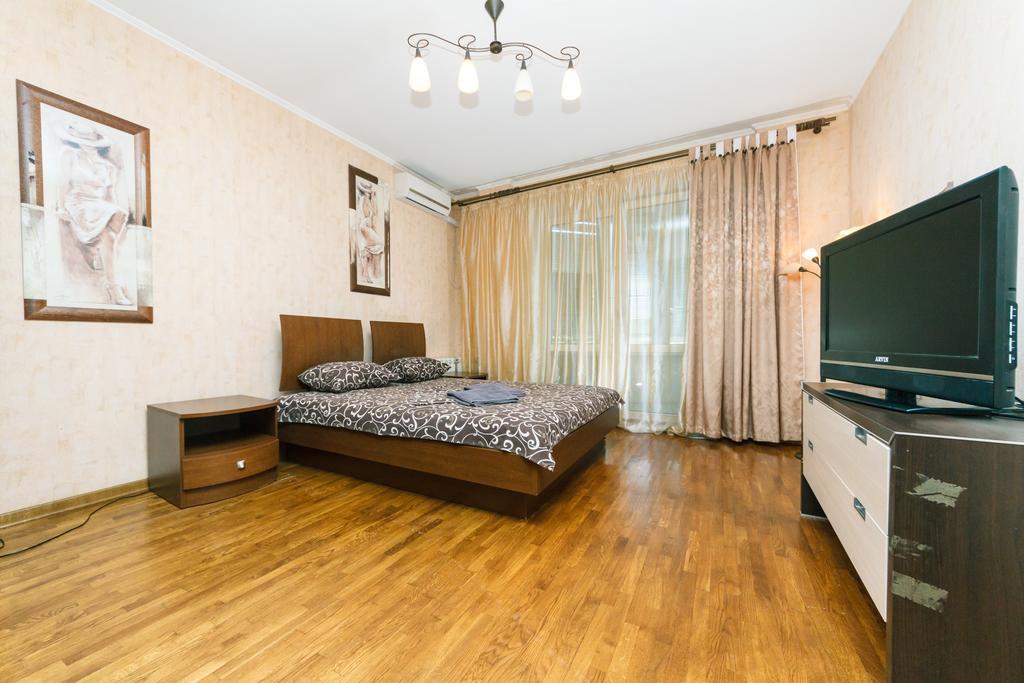 Two-Storey Apartment Near Iec Kiev Luaran gambar