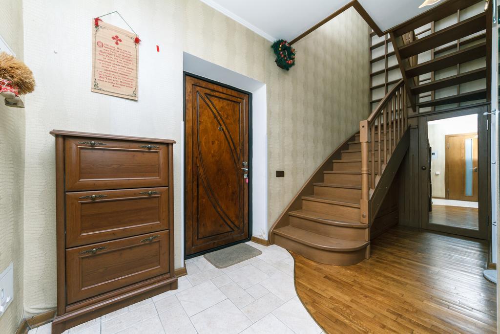 Two-Storey Apartment Near Iec Kiev Luaran gambar